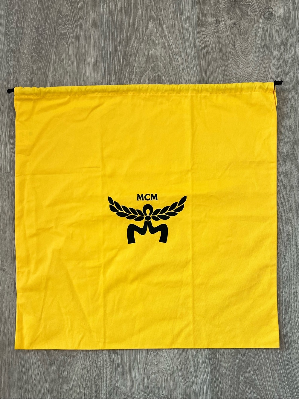 MCM dust bag (c22)